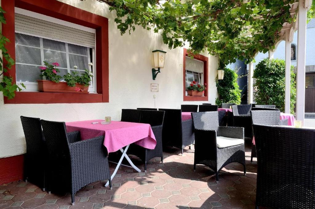 Weinhaus Hotel Zum Josefshof Graach Exterior photo
