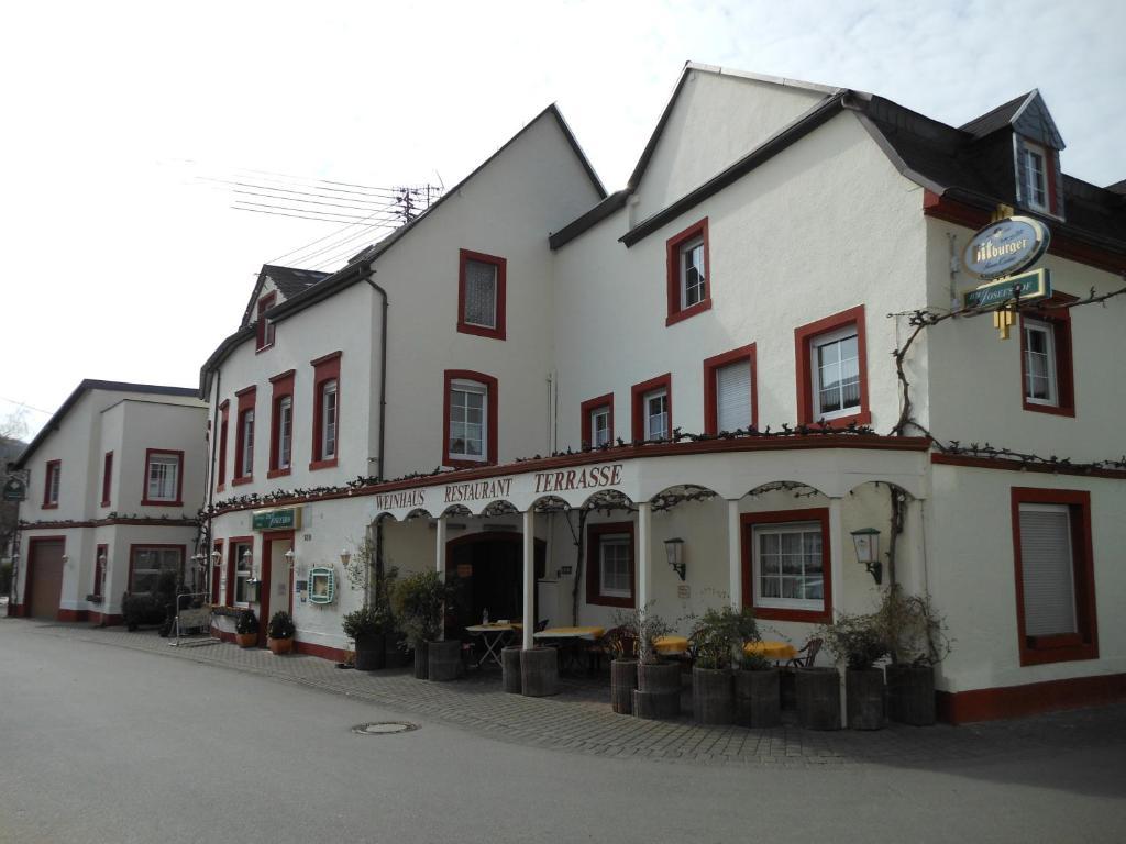 Weinhaus Hotel Zum Josefshof Graach Exterior photo